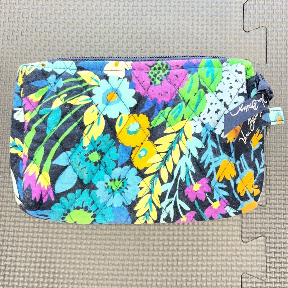 Vibrant Vera Bradley Quilted Floral Cosmetic Makeup Zipper Bag Portable Organize